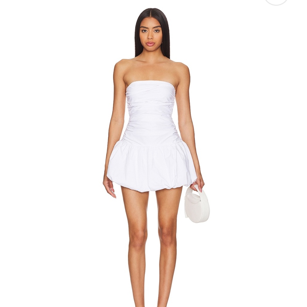 ✨NWT✨ White Strapless Cocktail Dress